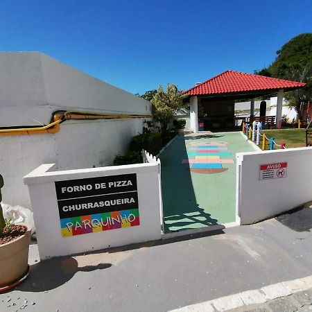 Apto na orla da Praia Grande com piscina e garagem Arraial do Cabo Exterior foto